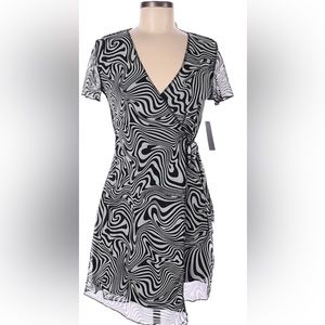 NWT Caution to the Wind Zebra Print V Neck Wrap Dress YOUTH SIZE